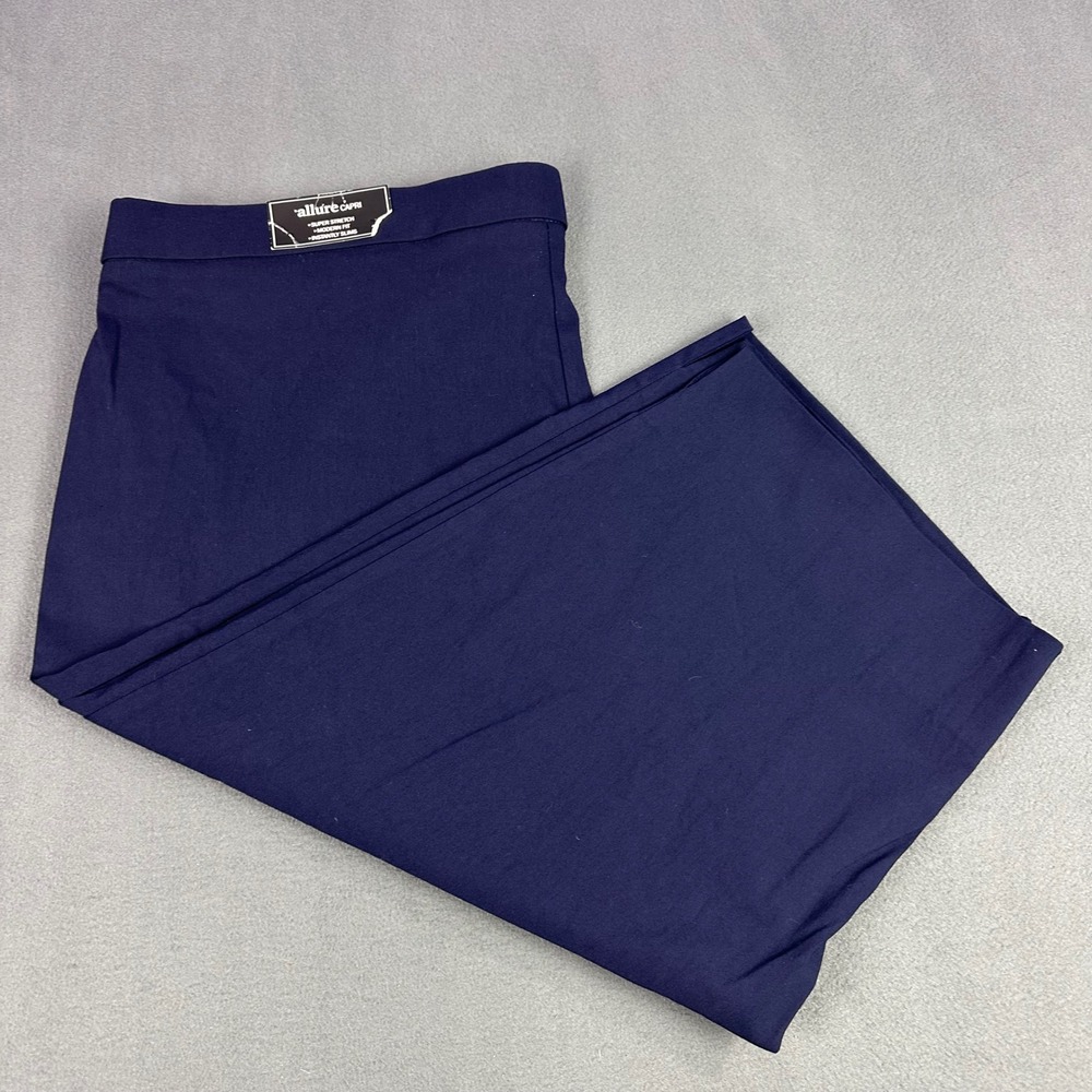 Alfred Dunner Woman Allure Capri Navy Blue Super Stretch Modern Fit Pants 24W